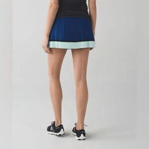 NWT lululemon pleat to street skirt tennis skort Sz 8 blue/black pockets stripe
